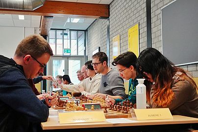 Externe competitiewedstrijd van Almere 1